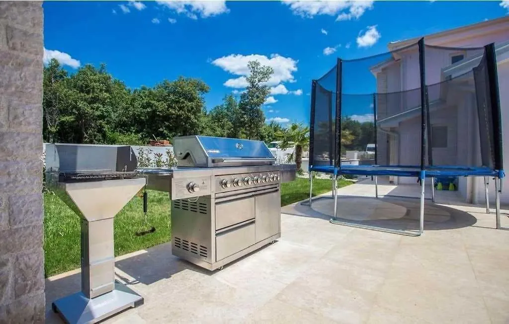 Villa Nikolas By Aneo Travel Kastelir 0*,  Croatia