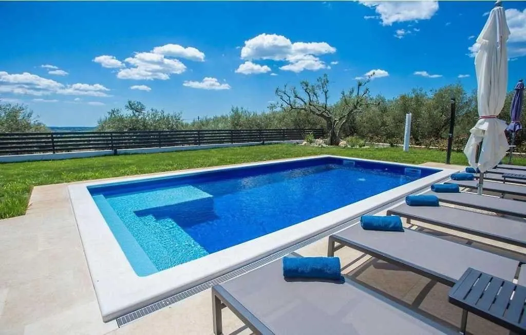Villa Nikolas By Aneo Travel Kastelir