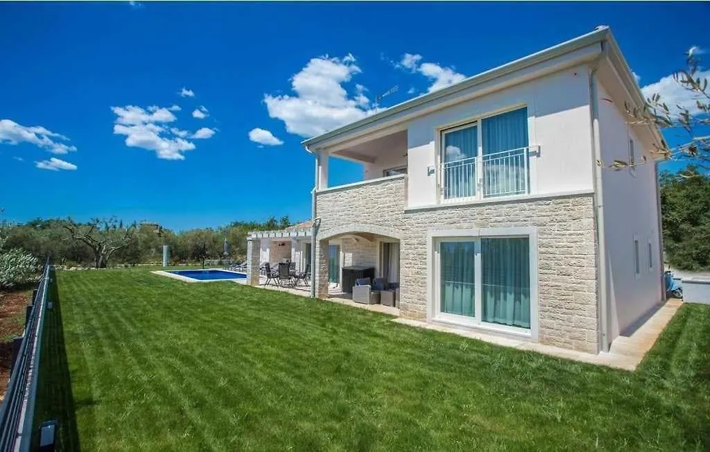 Villa Nikolas By Aneo Travel Kastelir Croatia