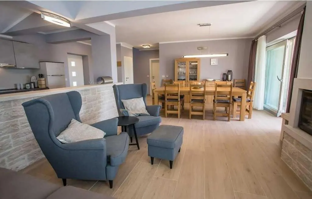 Villa Nikolas By Aneo Travel Kaštelir Kroatien