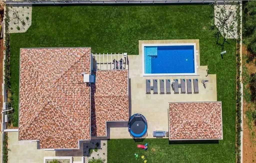 Villa Nikolas By Aneo Travel Kastelir